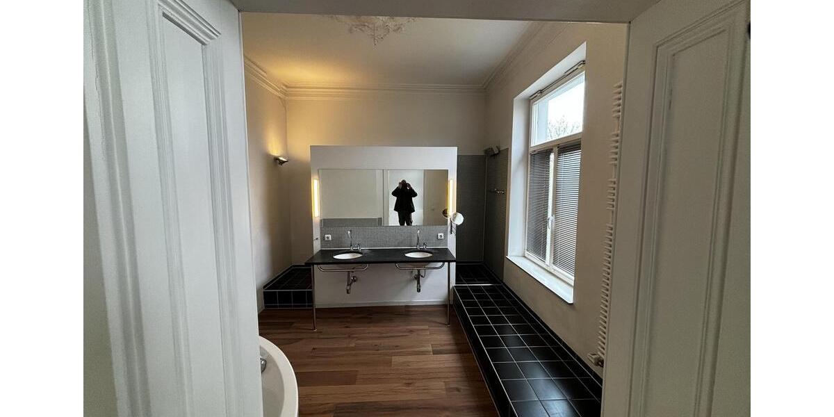 Etagenwohnung Aachen Aachen-Mitte - 4.5 Zimmer, 140 m&sup2;, 1.890&euro; | Angebot:25986118