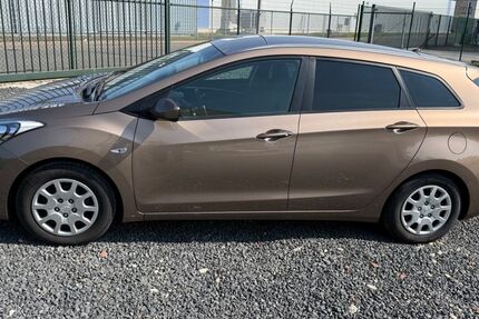 Hyundai i30 142.780 km 7.200 &euro; Heinsberg 52525