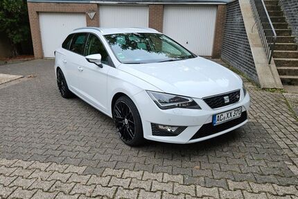 Seat Leon 131.000 km 10.298 &euro; Aachen 52066