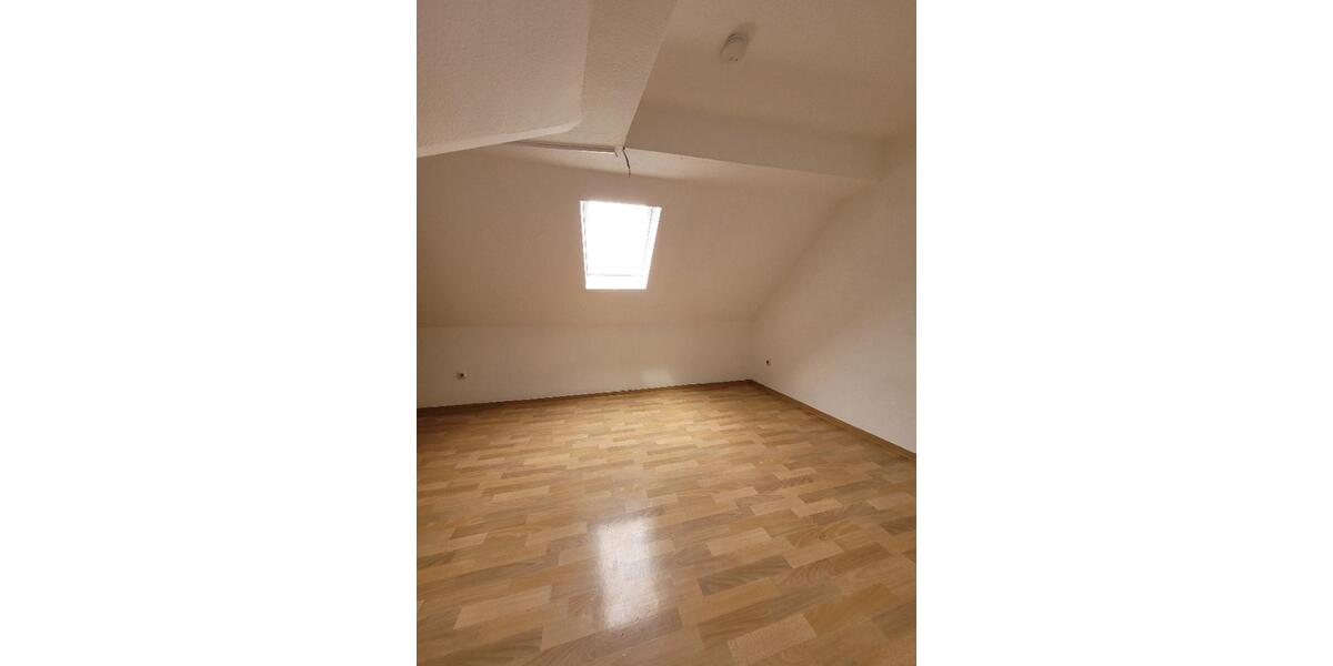 Etagenwohnung Baesweiler - 3 Zimmer, 75 m&sup2;, 700&euro; | Angebot:24650621