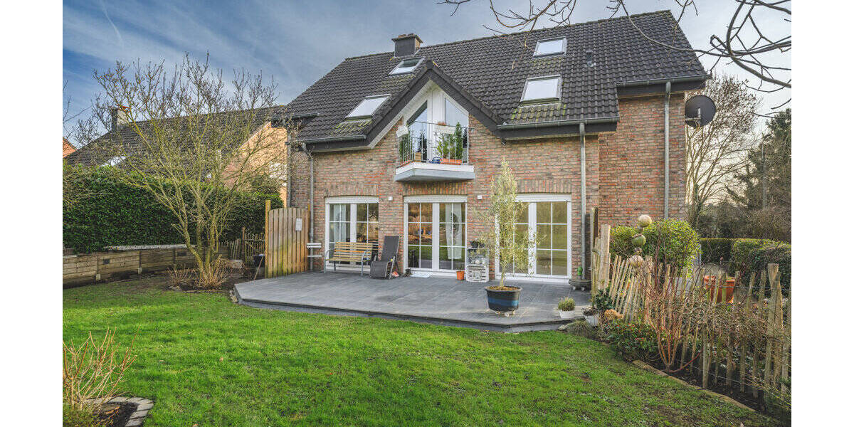 Einfamilienhaus Aachen Aachen-Mitte - 8 Zimmer, 255 m&sup2;, 739.000&euro; | Angebot:26176734