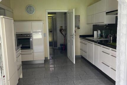 Haus Herzogenrath - 10 Zimmer, 270 m&sup2;, 569.000&euro; | Angebot:26489003