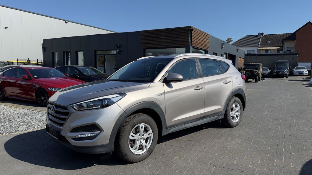 Hyundai TUCSON 35.150 km 14.900 &euro; Übach Palenberg 52531