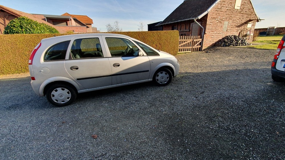 Opel Meriva 70.500 km 2.700 &euro; Heinsberg 52525