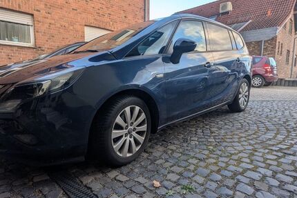 Opel Zafira Tourer 195.000 km 5.690 &euro; Langerwehe 52379