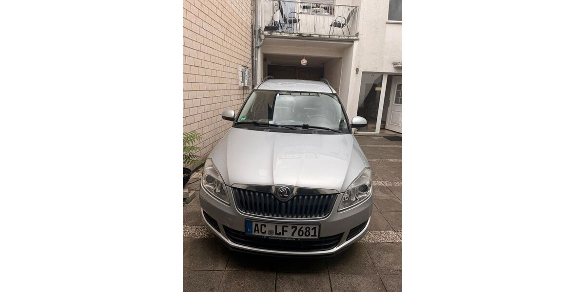 Skoda Roomster 107.000 km 5.000 &euro; Baesweiler 52499