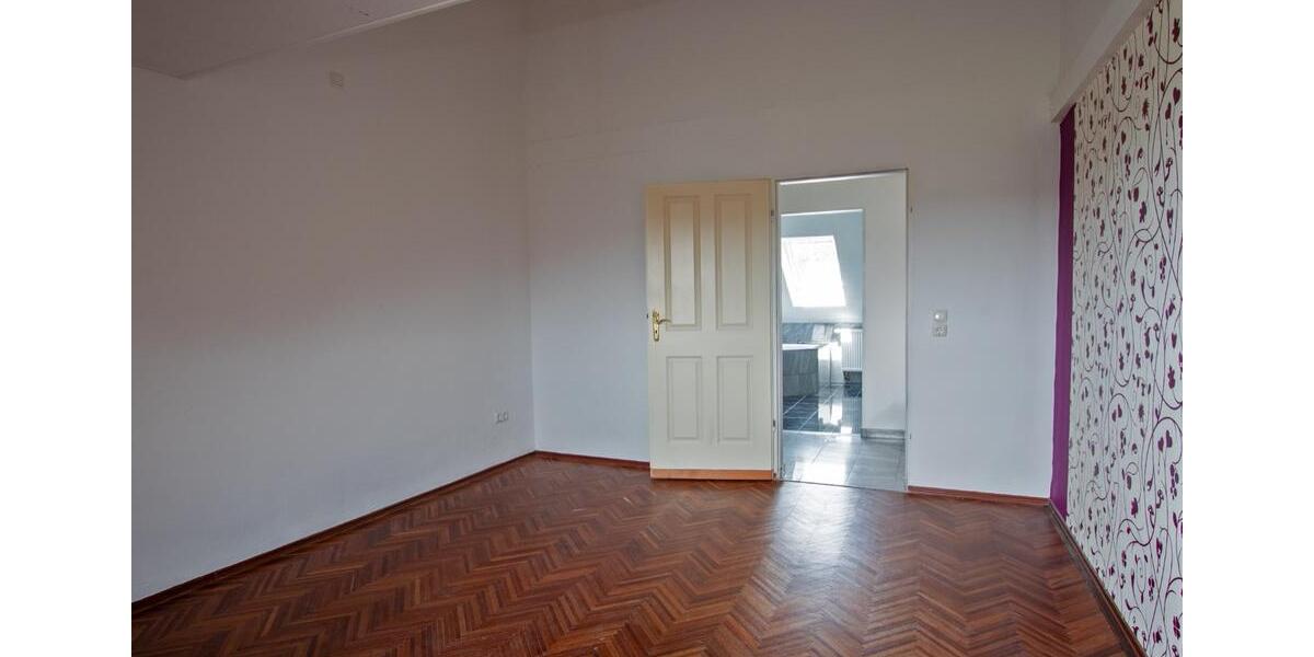 Dachgeschoßwohnung Aachen Aachen-Mitte - 2 Zimmer, 80 m&sup2;, 330.000&euro; | Angebot:26901784