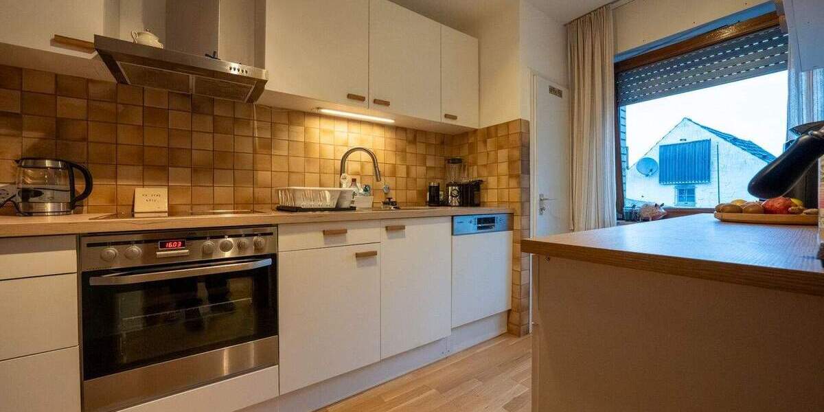 Mehrfamilienhaus, Wohnhaus Herzogenrath - 7 Zimmer, 209 m&sup2;, 349.000&euro; | Angebot:25742125