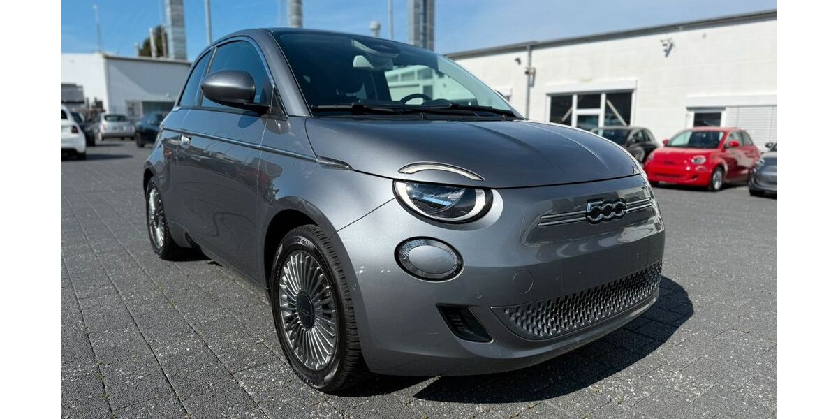 Fiat 500e 8.750 km 18.490 &euro; Alsdorf-Hoengen (bei Aachen) 52477