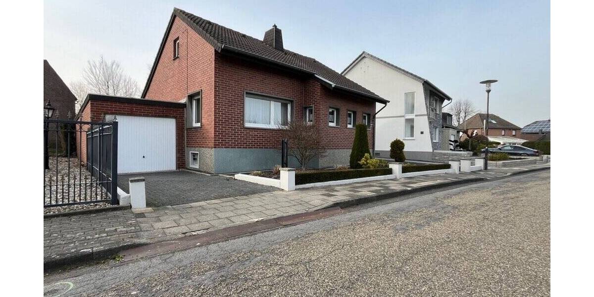Mehrfamilienhaus, Wohnhaus Geilenkirchen Bauchem - 2 Zimmer, 66 m&sup2;, 225.000&euro; | Angebot:26192202
