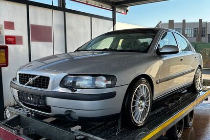 Volvo S60 248.000 km 3.000 &euro; Übach-Palenberg 52531