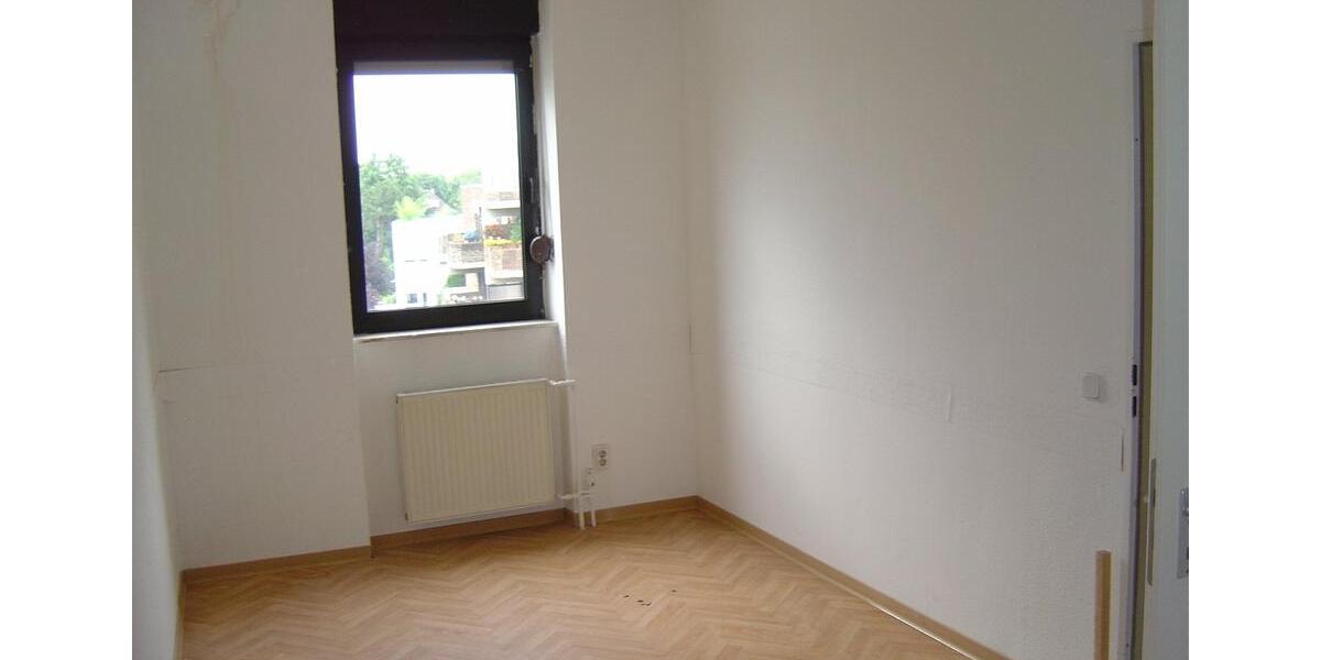 Etagenwohnung Düren - 3 Zimmer, 83 m&sup2;, 185.000&euro; | Angebot:26942354