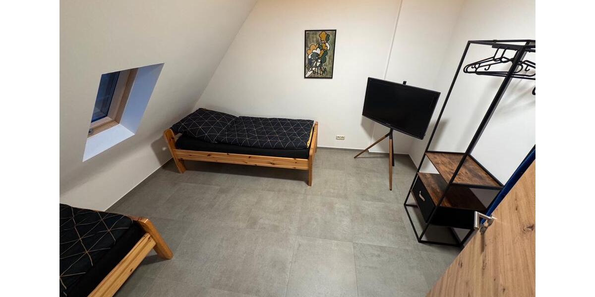 Dachgeschoßwohnung Eschweiler - 2 Zimmer, 45 m&sup2;, 1.300&euro; | Angebot:26447976