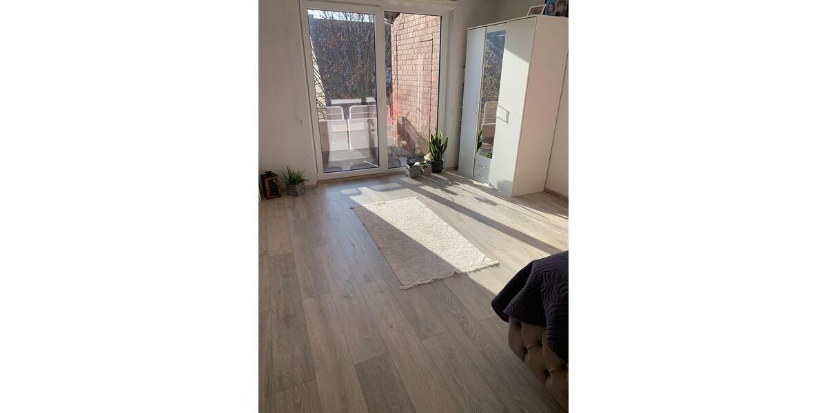 Etagenwohnung Düren Distelrath - 3 Zimmer, 100 m&sup2;, 1.400&euro; | Angebot:24874866
