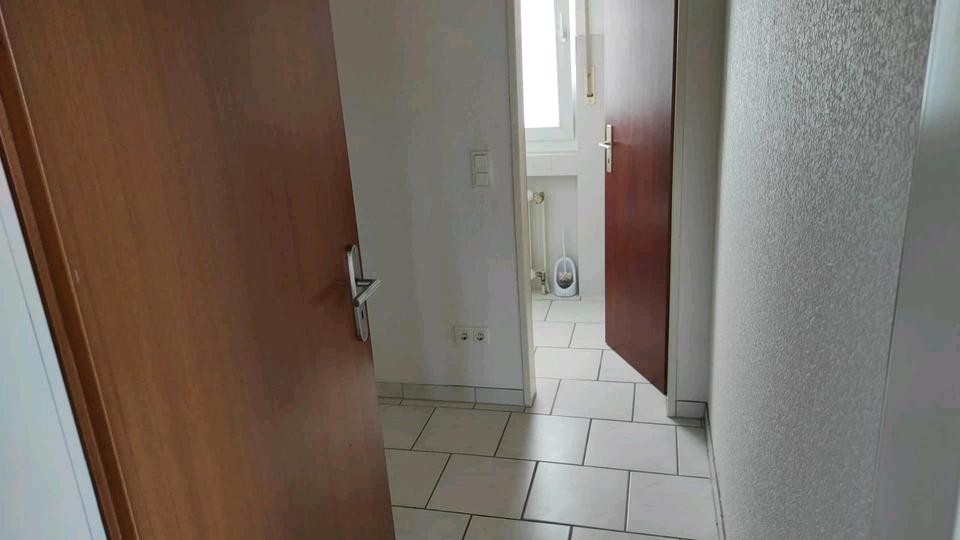Etagenwohnung Düren Mariaweiler-Hoven - 4 Zimmer, 120 m&sup2;, 1.400&euro; | Angebot:26414716