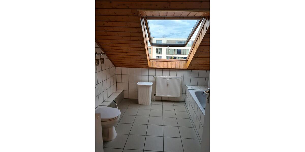Dachgeschoßwohnung Düren Distelrath - 3 Zimmer, 86 m&sup2;, 670&euro; | Angebot:26577541
