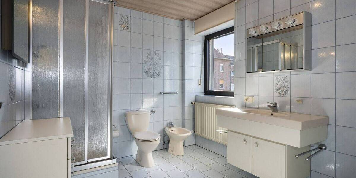 Einfamilienhaus Gangelt / Niederbusch Niederbusch - 6 Zimmer, 143 m&sup2;, 249.000&euro; | Angebot:26161260