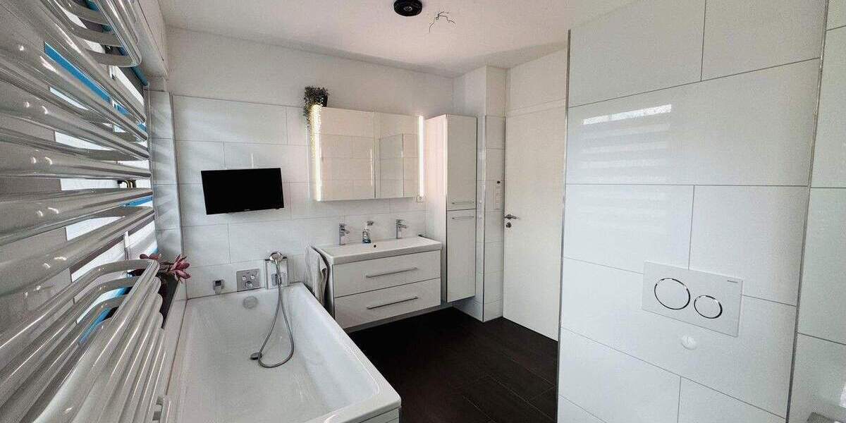 Mehrfamilienhaus, Wohnhaus Aldenhoven - 8 Zimmer, 182 m&sup2;, 419.000&euro; | Angebot:25728321