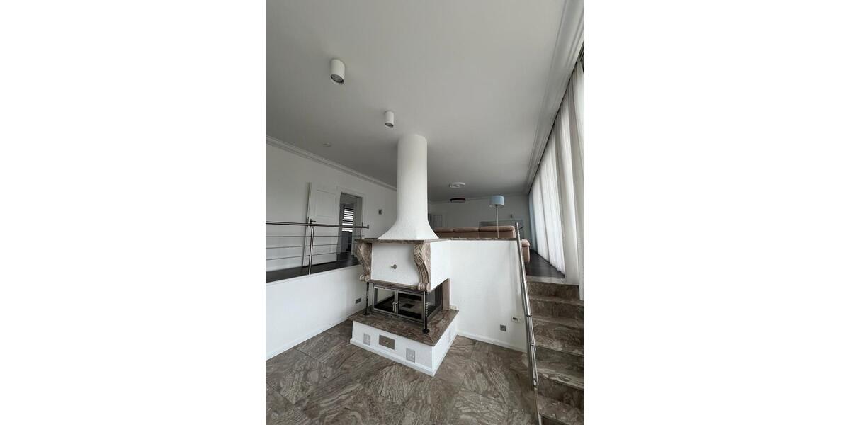 Einfamilienhaus Geilenkirchen - 3 Zimmer, 180 m&sup2;, 2.000&euro; | Angebot:26591592