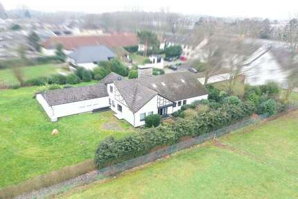 Haus Düren / Hoven Hoven - 6 Zimmer, 286 m&sup2;, 749.000&euro; | Angebot:25351768