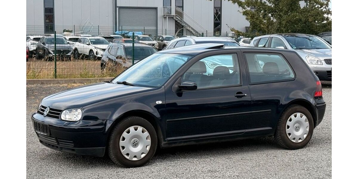 VW Golf 145.850 km 2.490 &euro; Düren 52351