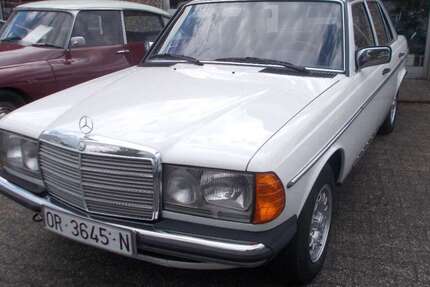 Mercedes-Benz 300 138.000 km 12.900 &euro; Roetgen 52159