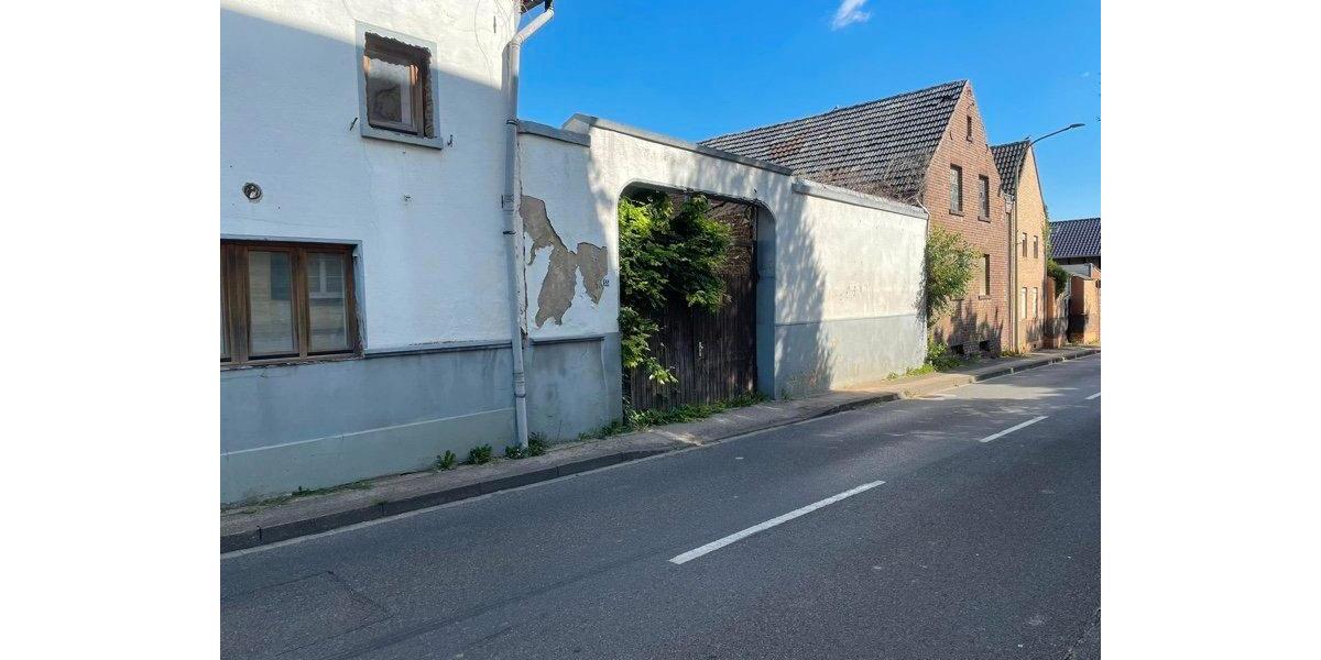 Einfamilienhaus Nideggen - 10 Zimmer, 290 m&sup2;, 399.000&euro; | Angebot:27119877