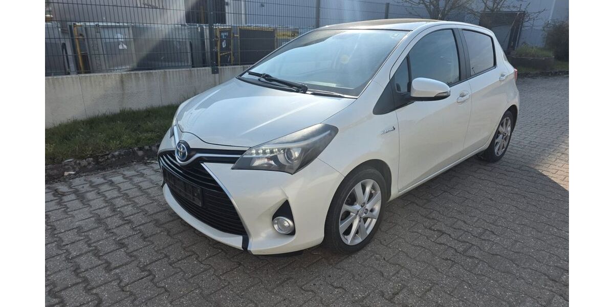 Toyota Yaris 284.000 km 6.900 &euro; Eschweiler 52249