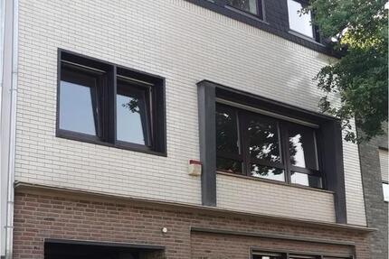Haus Alsdorf - 9 Zimmer, 210 m&sup2;, 389.000&euro; | Angebot:27009075
