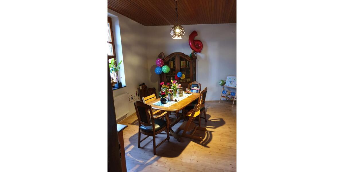 Einfamilienhaus Linnich - 8 Zimmer, 150 m&sup2;, 420.000&euro; | Angebot:25282171