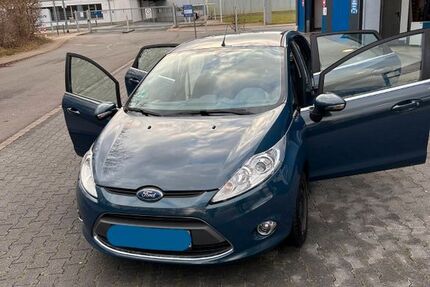 Ford Fiesta 98.000 km 3.775 &euro; Nideggen 52385