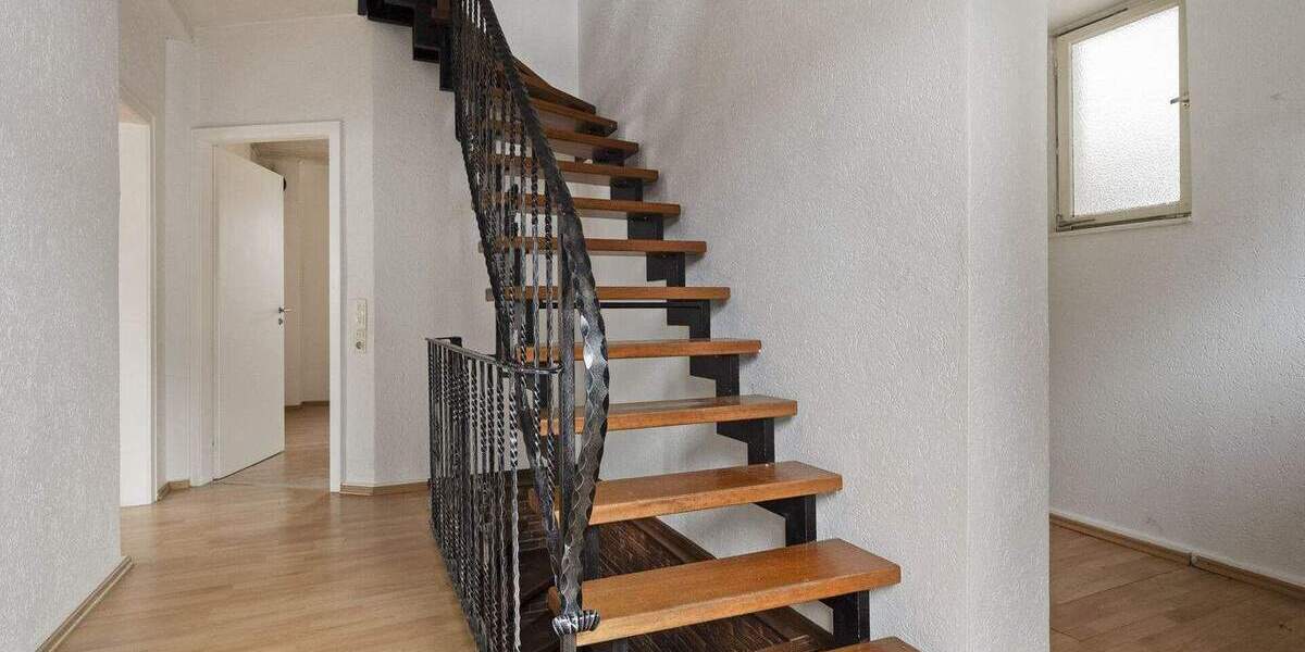 Mehrfamilienhaus, Wohnhaus Geilenkirchen - 6 Zimmer, 140 m&sup2;, 349.000&euro; | Angebot:25707174