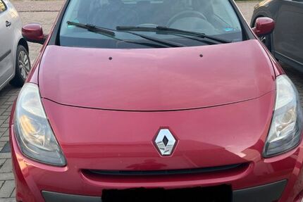 Renault Clio 157.000 km 1.850 &euro; aachen 52072