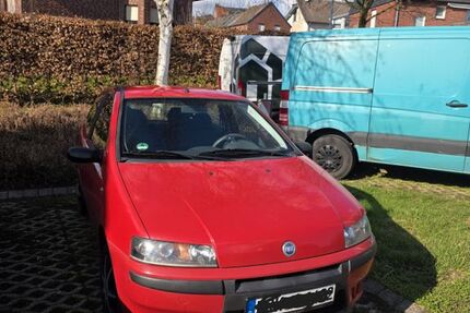 Fiat Punto 124.000 km 1.800 &euro; Erkelenz 41812