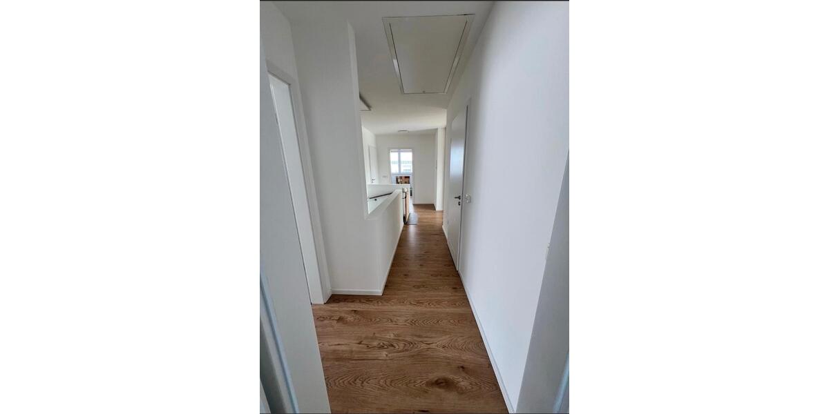 Etagenwohnung Heinsberg - 4 Zimmer, 122 m&sup2;, 1.650&euro; | Angebot:25887370