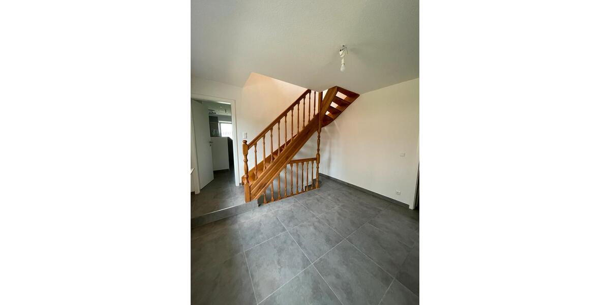 Einfamilienhaus Erkelenz - 5 Zimmer, 140 m&sup2;, 1.735&euro; | Angebot:26700174