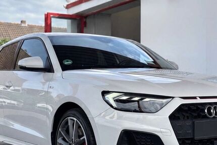 Audi A1 99.000 km 20.000 &euro; Aachen 52078