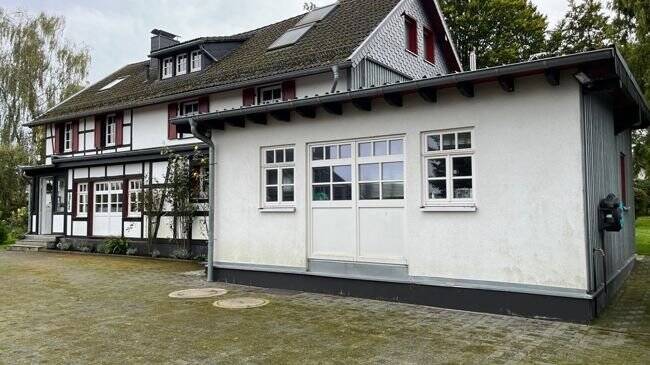 Einfamilienhaus Simmerath Huppenbroich - 1 Zimmer, 425 m&sup2;, 695.000&euro; | Angebot:25747990