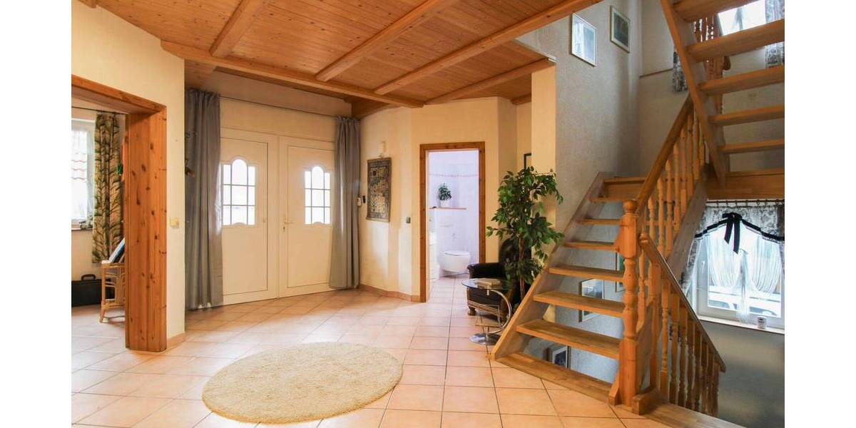 Einfamilienhaus Hückelhoven Millich - 7 Zimmer, 318 m&sup2;, 385.000&euro; | Angebot:26037208