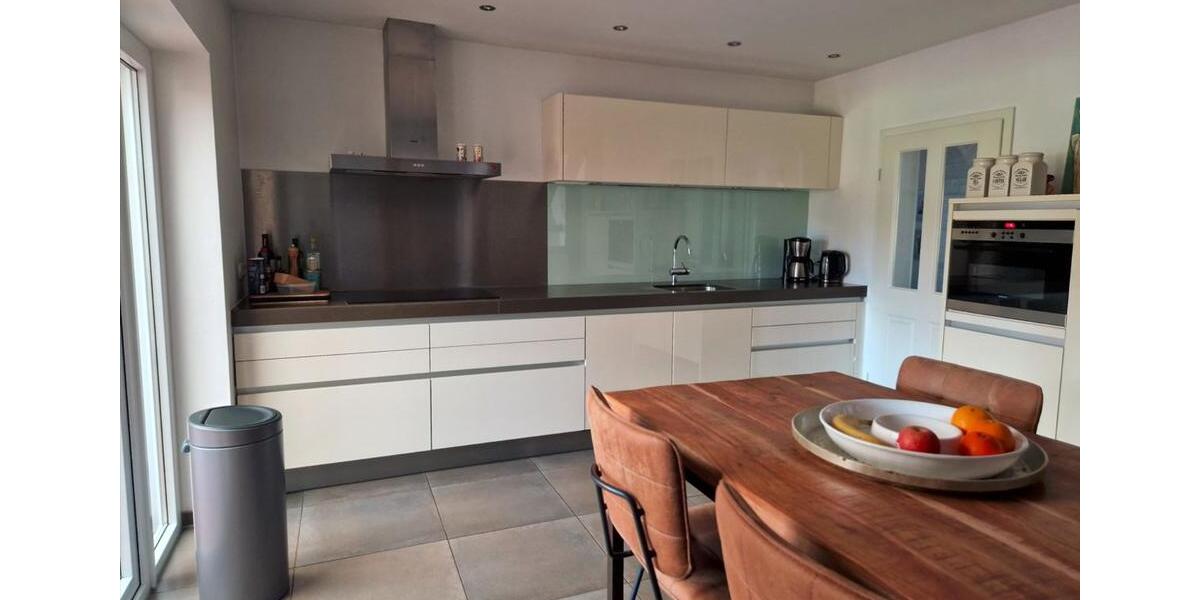 Einfamilienhaus Gangelt - 8 Zimmer, 235 m&sup2;, 409.000&euro; | Angebot:25273012