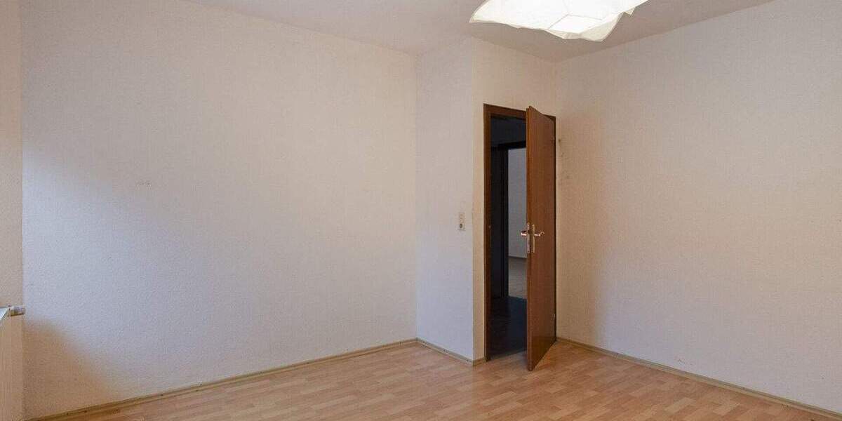 Mehrfamilienhaus, Wohnhaus Geilenkirchen - 6 Zimmer, 140 m&sup2;, 349.000&euro; | Angebot:25707174