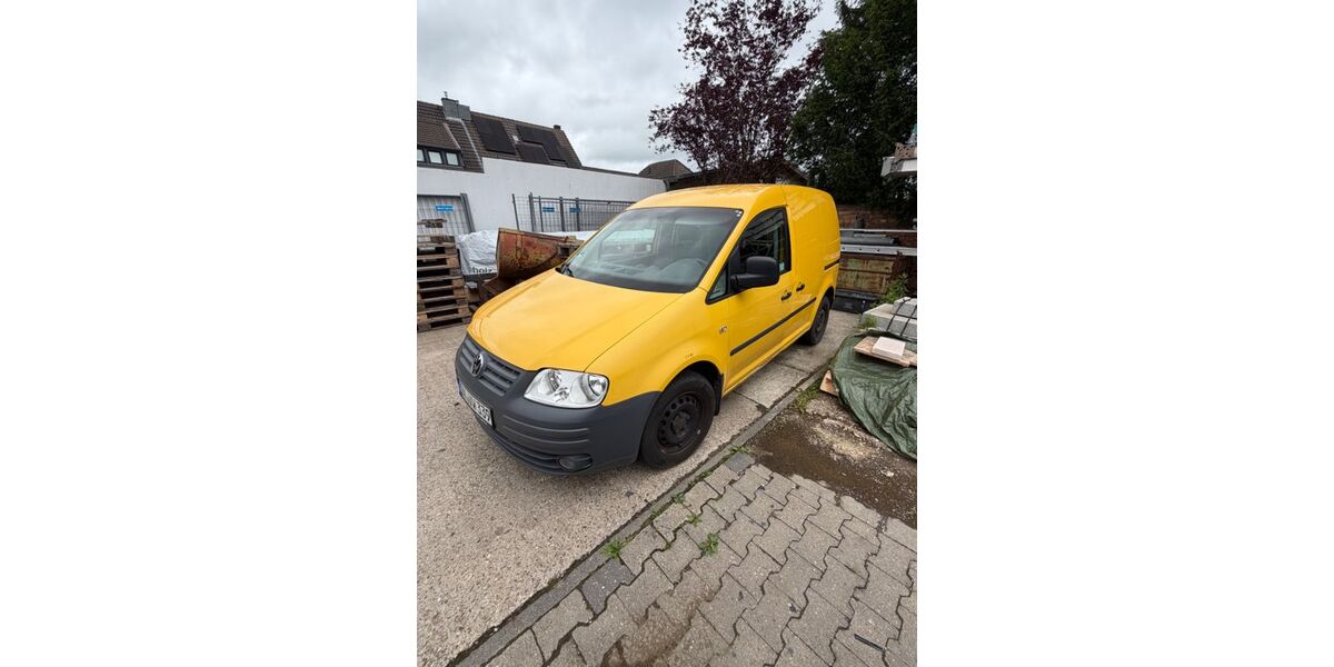 VW Caddy 155.000 km 2.650 &euro; Titz 52445