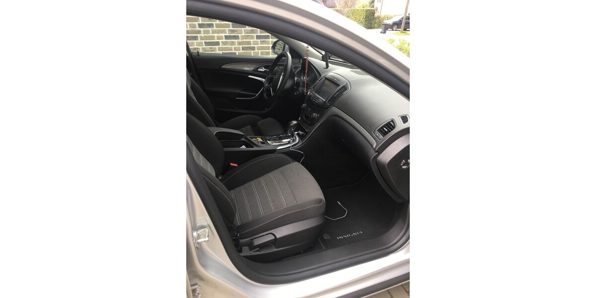 Opel Insignia 142.000 km 11.500 &euro; Eschweiler 52249