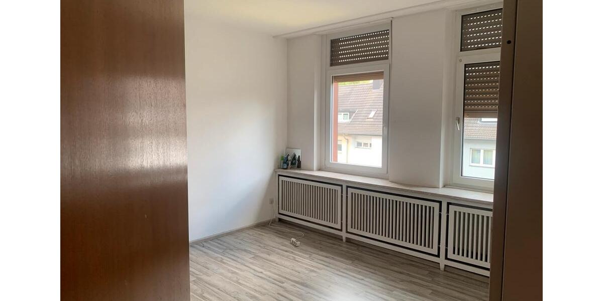 Etagenwohnung Düren - 3 Zimmer, 80 m&sup2;, 420&euro; | Angebot:26603544
