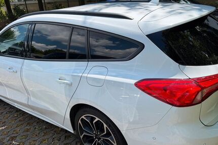 Ford Focus 277.500 km 5.500 &euro; Erkelenz 41812
