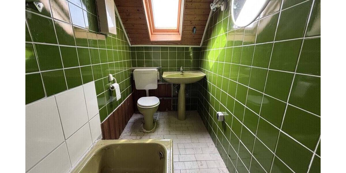 Einfamilienhaus Würselen Bardenberg - 7 Zimmer, 113 m&sup2;, 210.000&euro; | Angebot:26192194