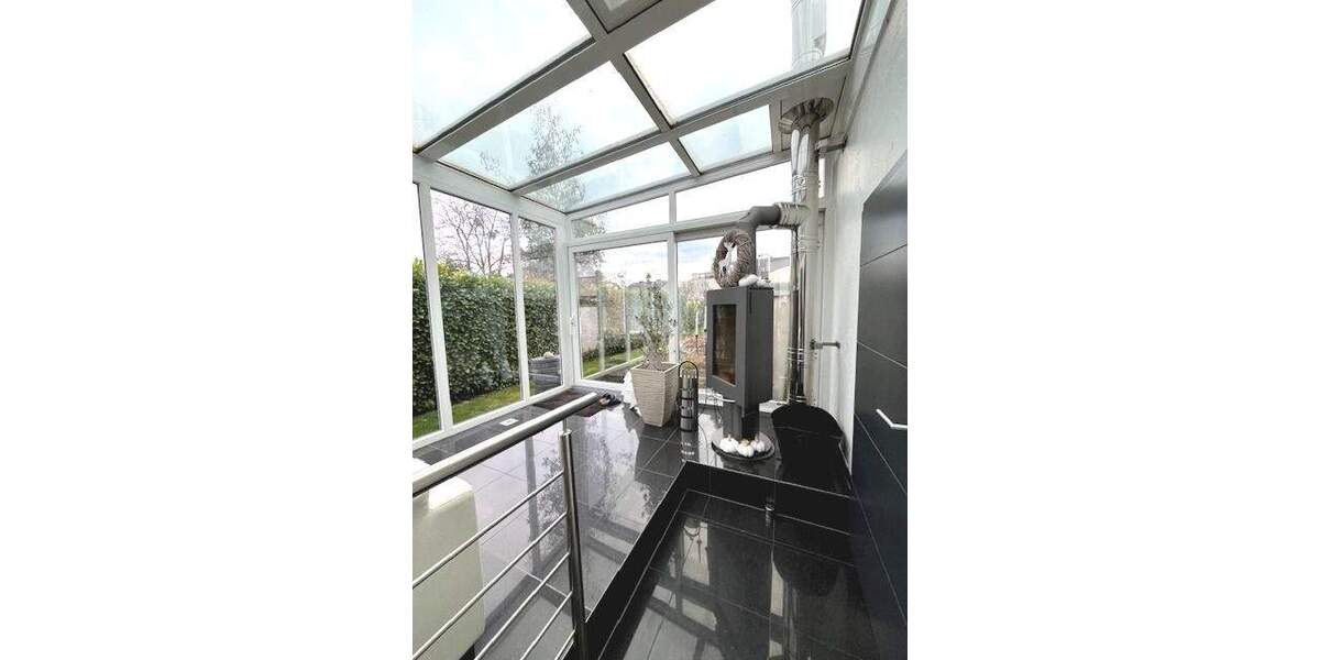 Einfamilienhaus Düren Niederau - 9 Zimmer, 300 m&sup2;, 569.000&euro; | Angebot:25740607