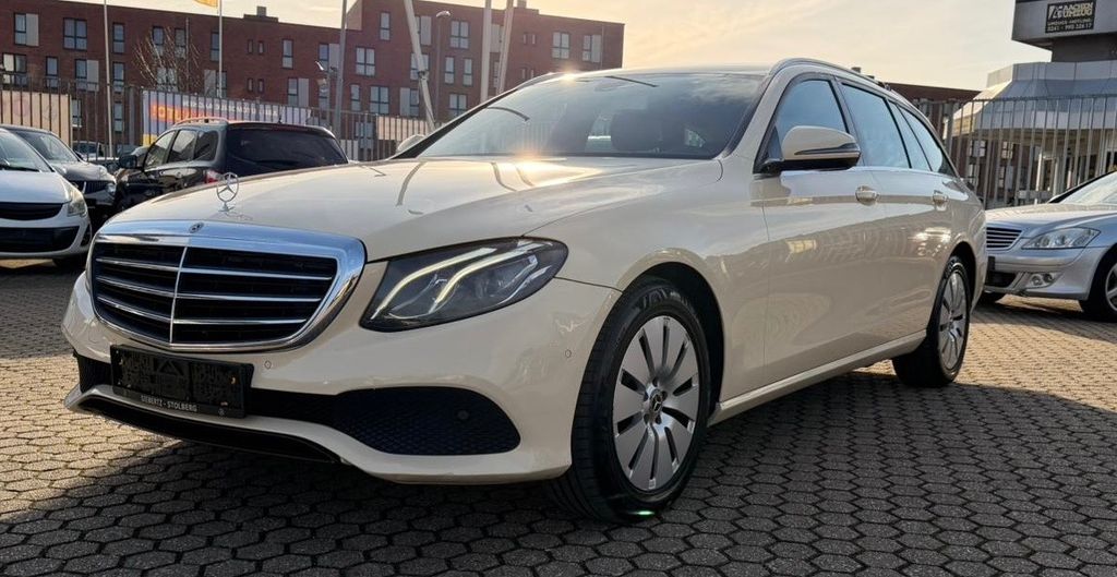 Mercedes-Benz E 220 327.000 km 14.790 &euro; Übach Palenberg 52531