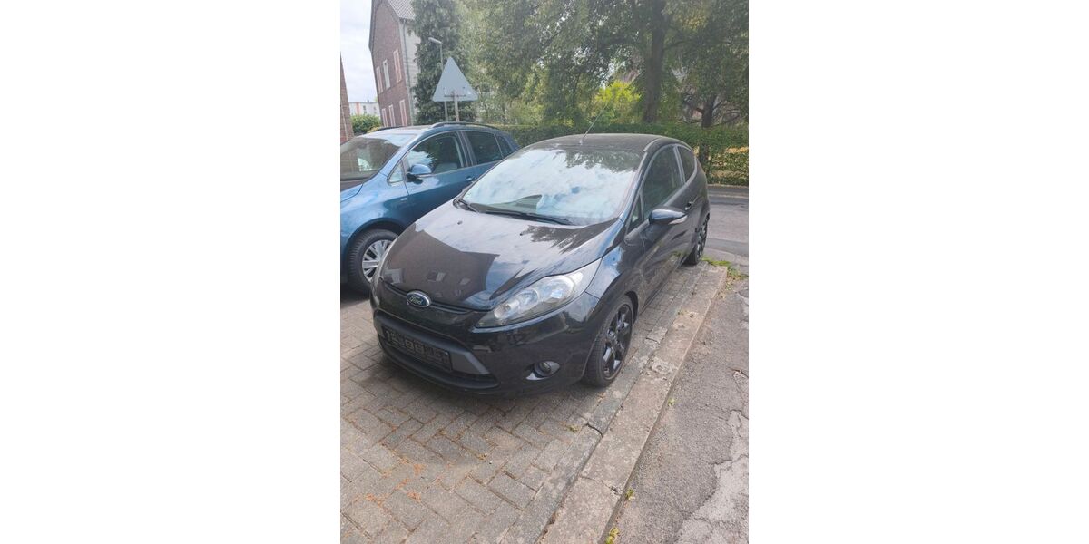 Ford Fiesta 176.000 km 2.750 &euro; Stolberg 52223