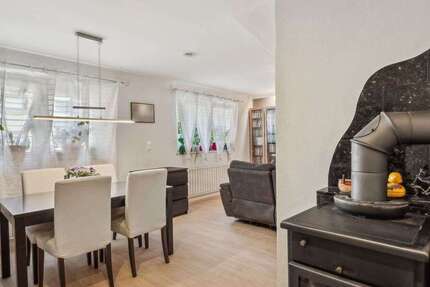 Haus Herzogenrath - 5 Zimmer, 104 m&sup2;, 225.000&euro; | Angebot:23078378